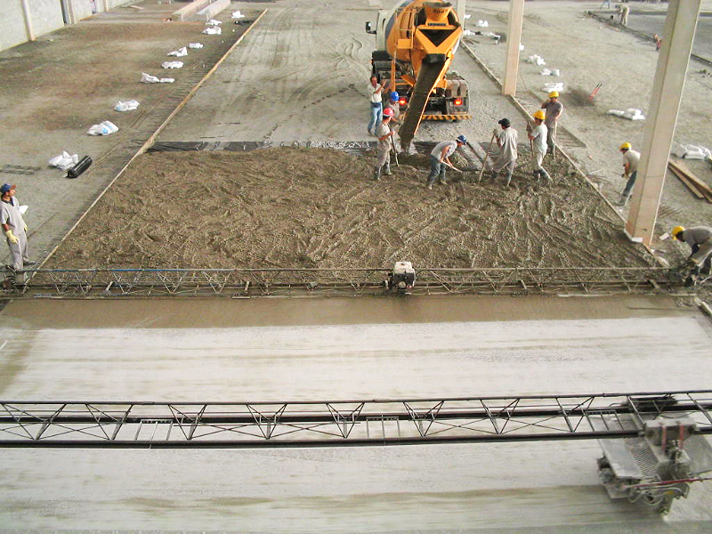 Sistema da Obra: Piso de Concreto com Agregado Mineral.
