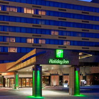 Holiday Inn Harmon Meadows porto-cochere balanced.jpg