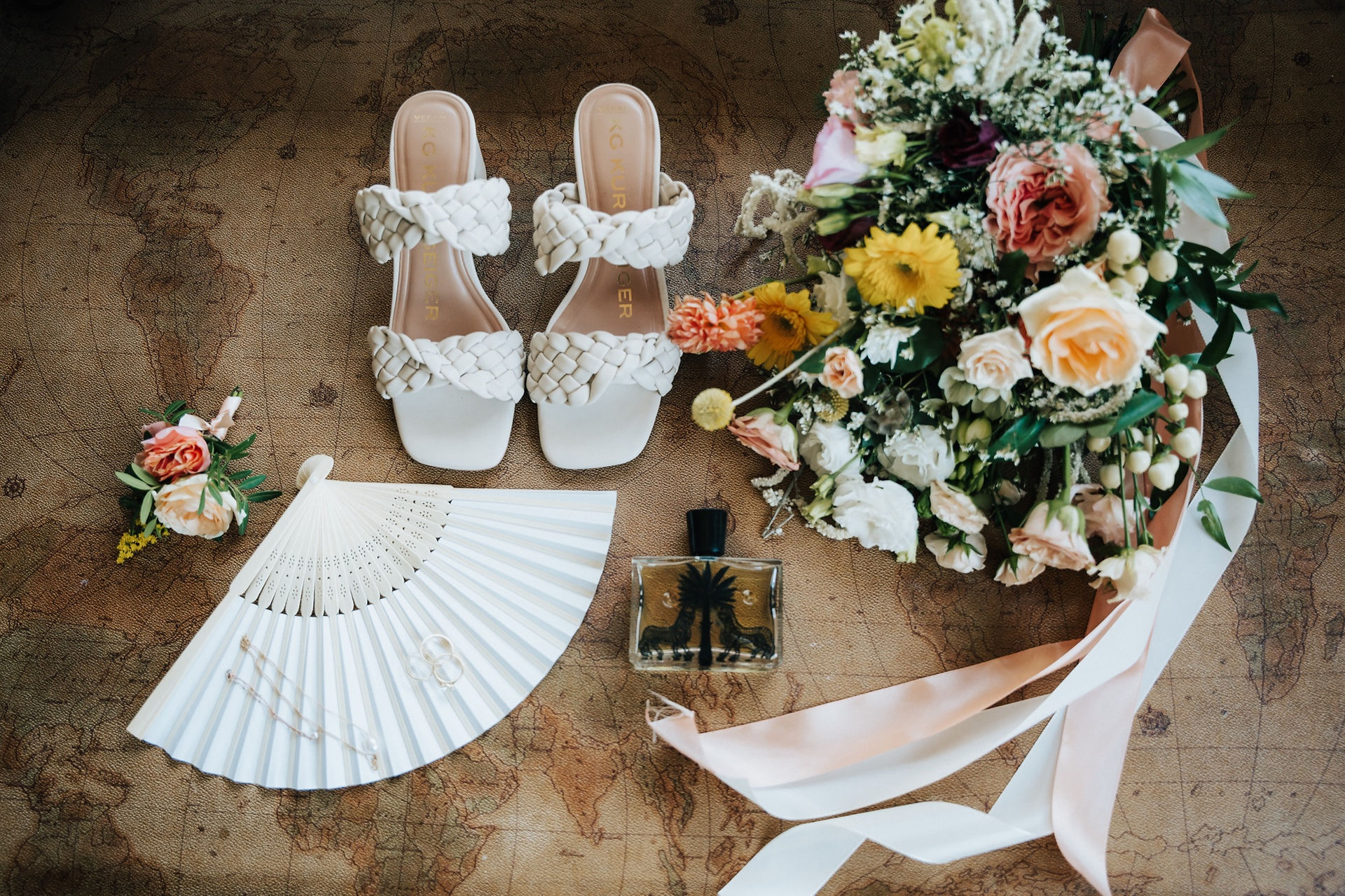 Villa details in Golfo Aranci details getting ready Sardinia Wedding Photographer