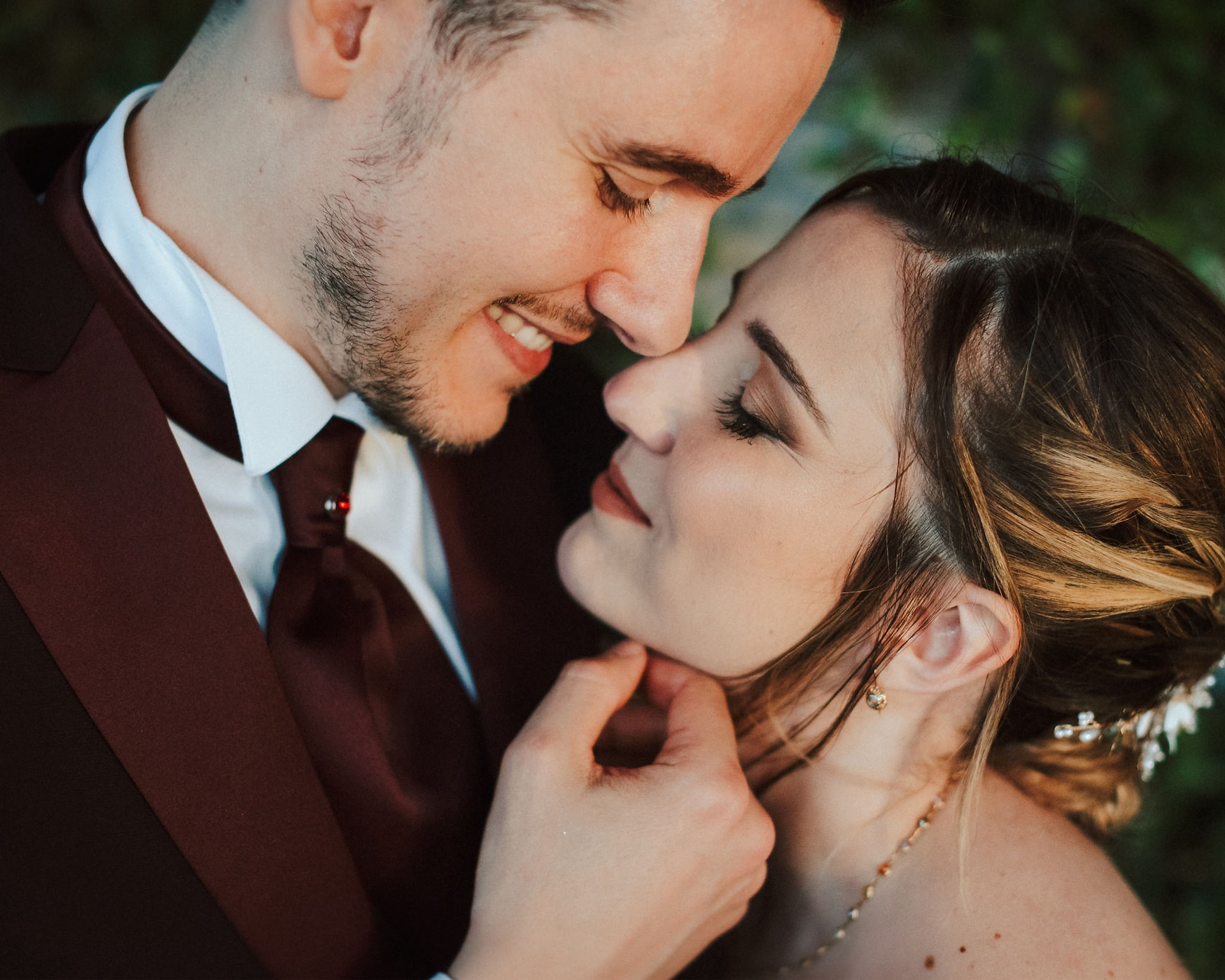 Ros' e Mari Farm Sardinia greenhouse wedding portrait