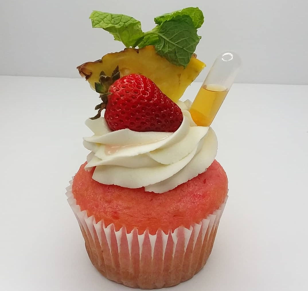 Strawberry Pinapple Rum Cupcakes (1dz)