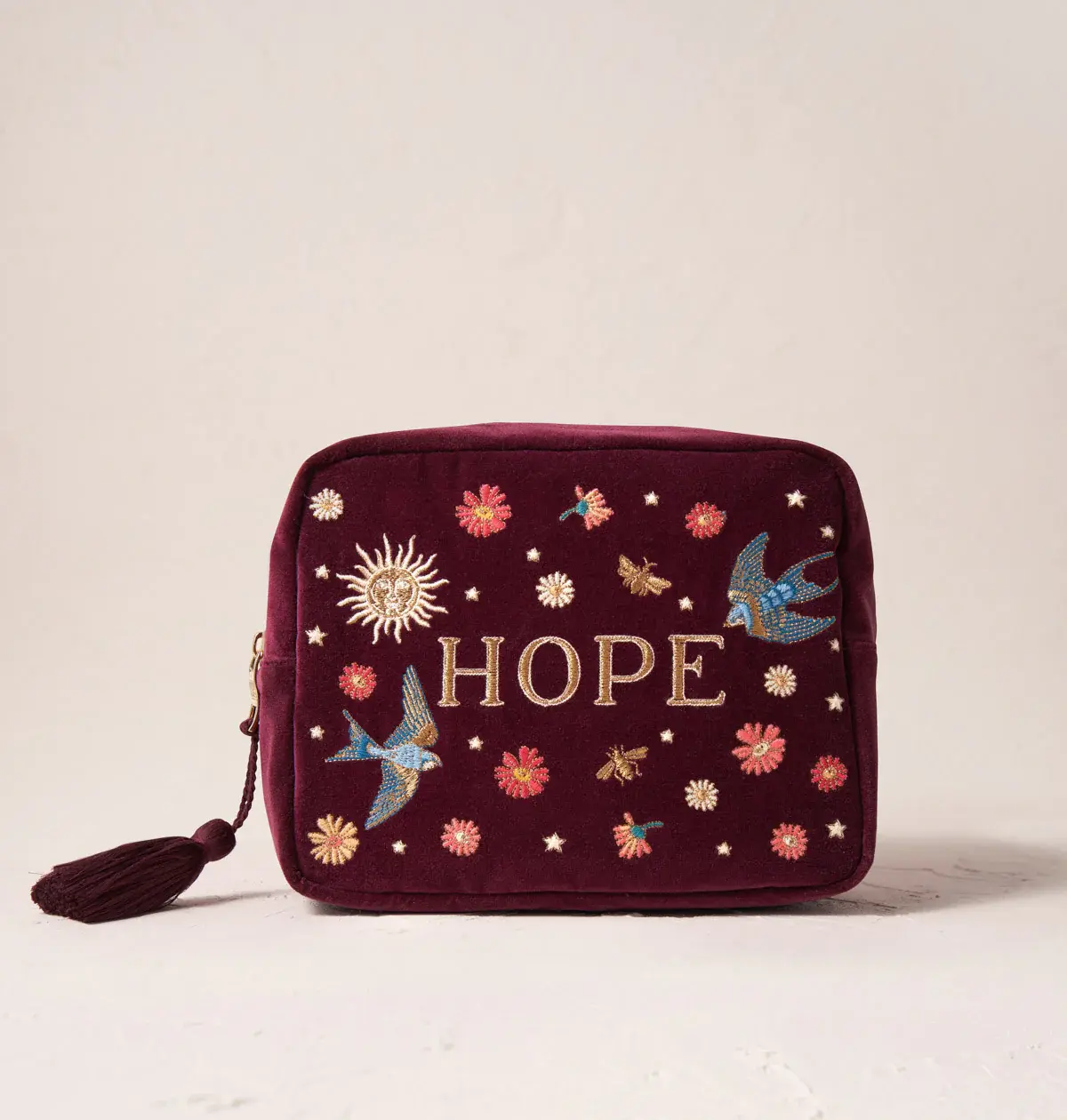 Give Hope wash bag - Elizabeth Scarlet
