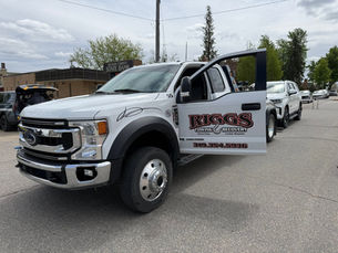 Locked Out? Auto Lockout Services for Cars and Semi-Trucks in North Liberty, IA