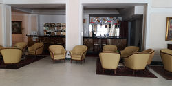 hall davanti al bar 2