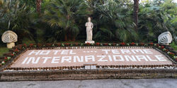 scritta ingresso cancellone