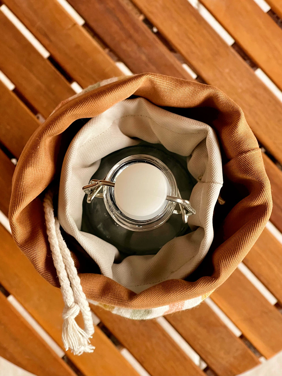 Woolchill'd biodegradable, natural bottle cooler, compostable