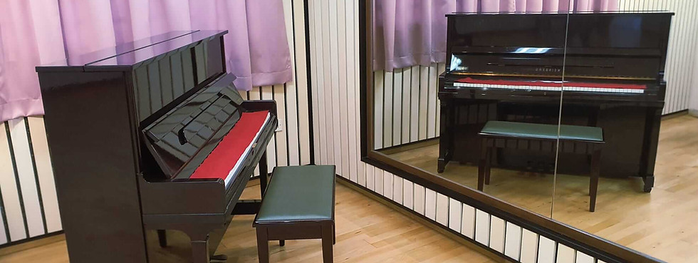 Upright piano rental Singapore for beginners, students, and home practice
