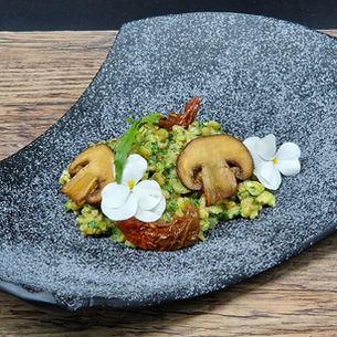 Rucola-Einkorn-Risotto mit Taleggio und Walnüssen