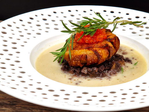 Fenchelsuppe, Boudin noir mit Apfel und Goldforellen-Praline