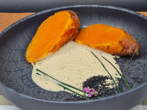 Süßkartoffeln mit Wildkräuter-Béarnaise