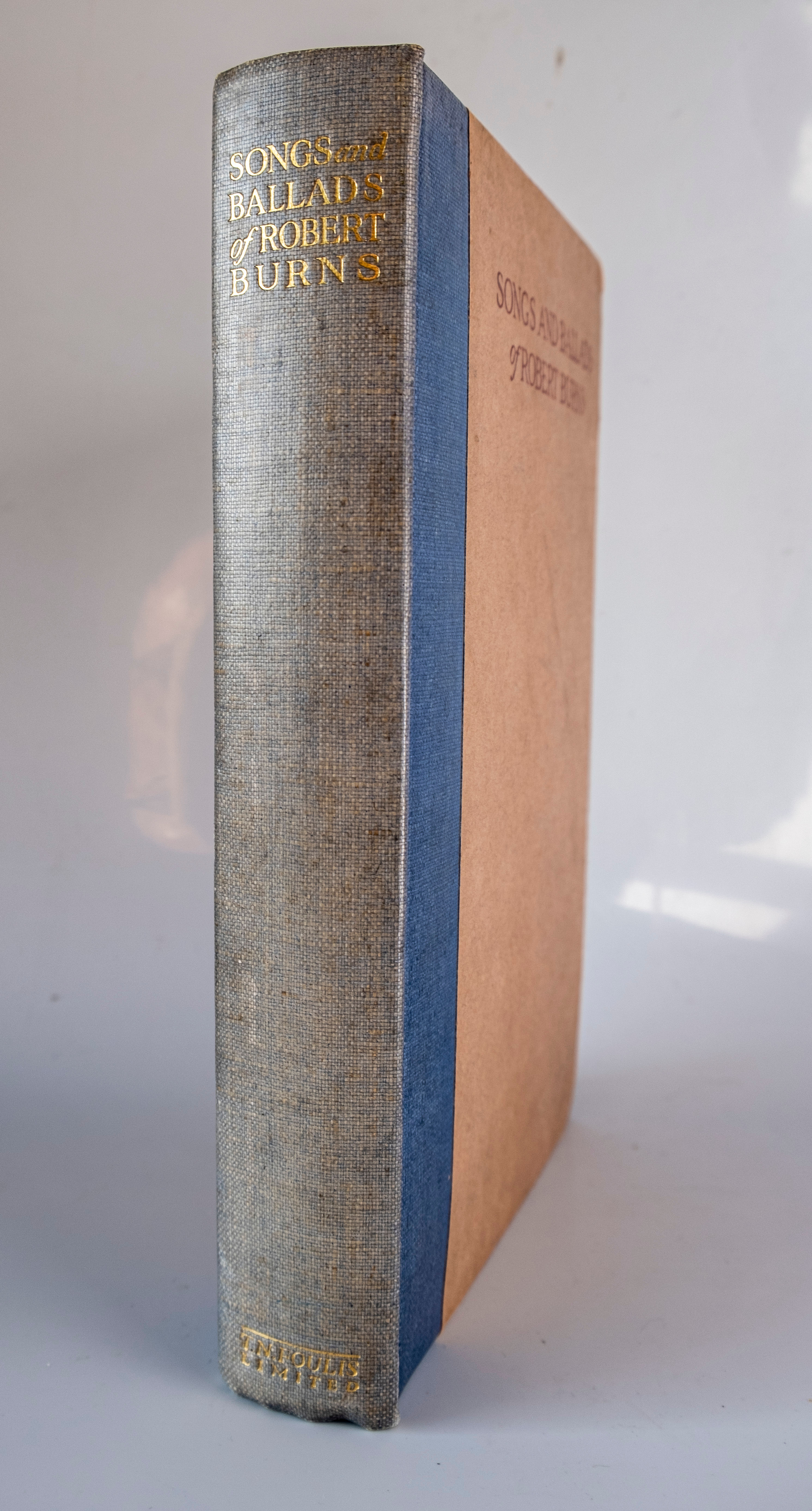 Songs and Ballads of Robert Burns