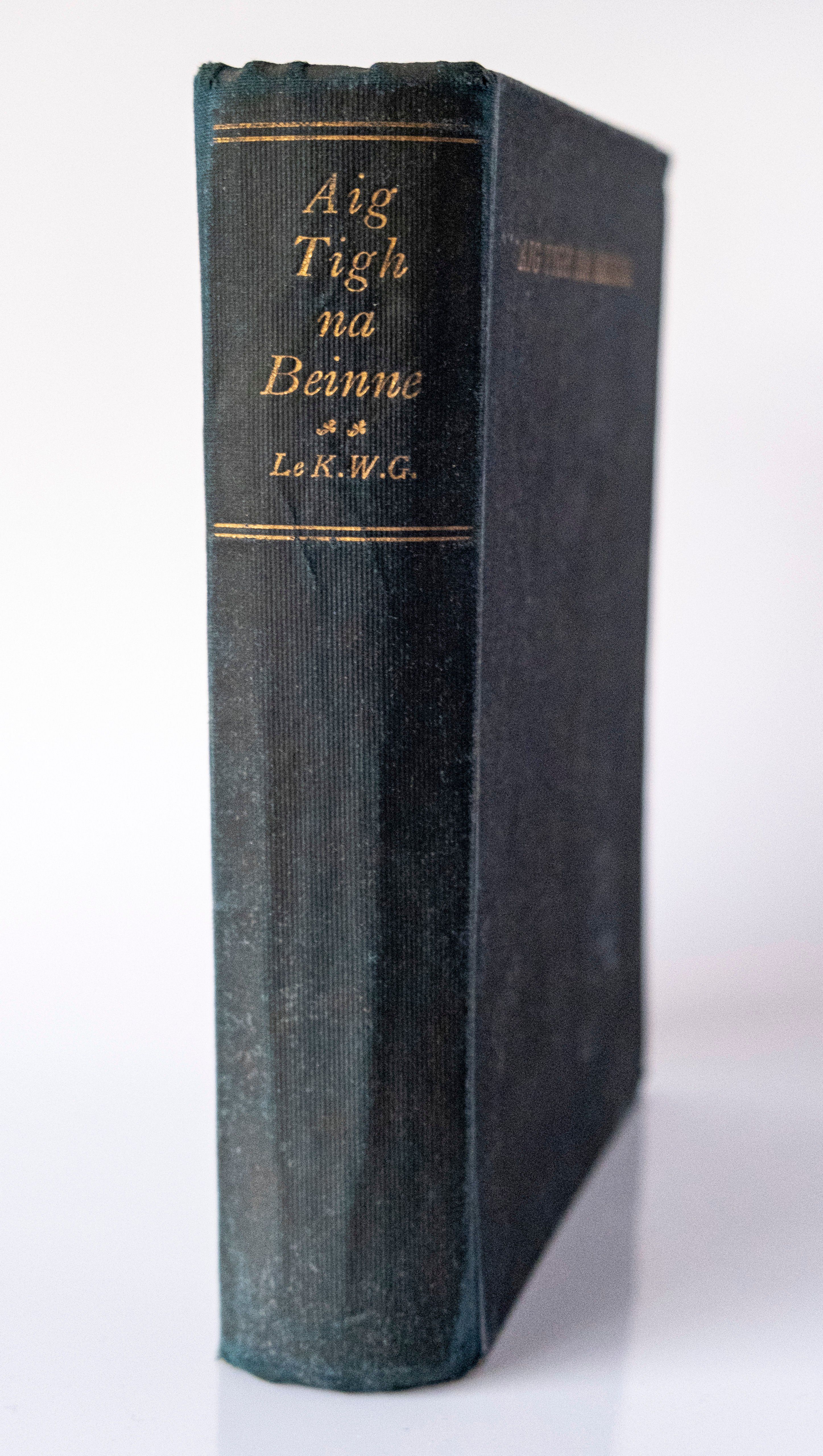 Aig Tigh Na Beinne / At the House of the Mountains