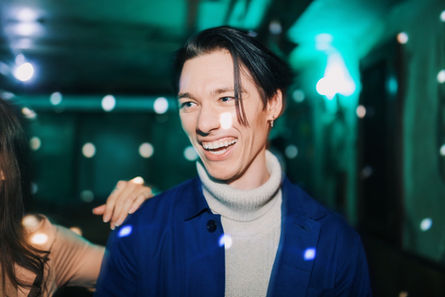 AirBnb, lifestyle, travel, Lauren Crew, rise productions, production company, women owned, post production, directors, photographers, illustrators, animators, project management, women owned