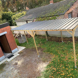 Carport in hout