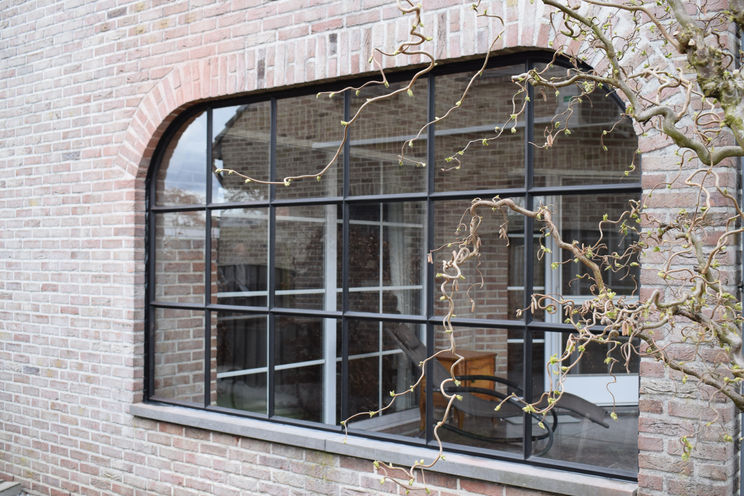 Buitenraam aan terras