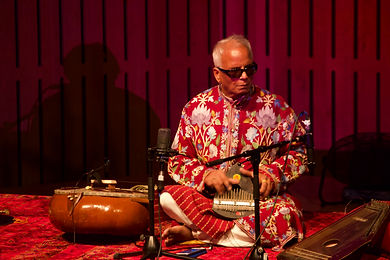 Baluji playing the Kalimba, Winter Solstice, Dec 2023