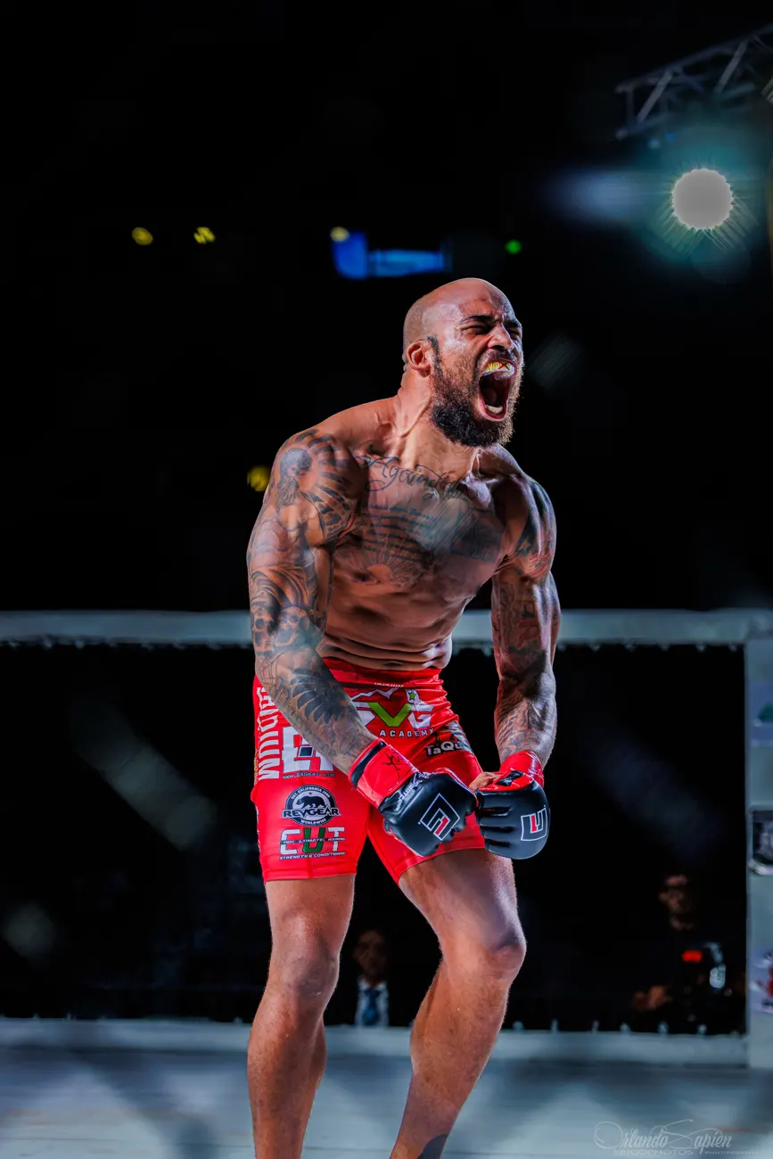 AJ Hotchkins roaring in the cage