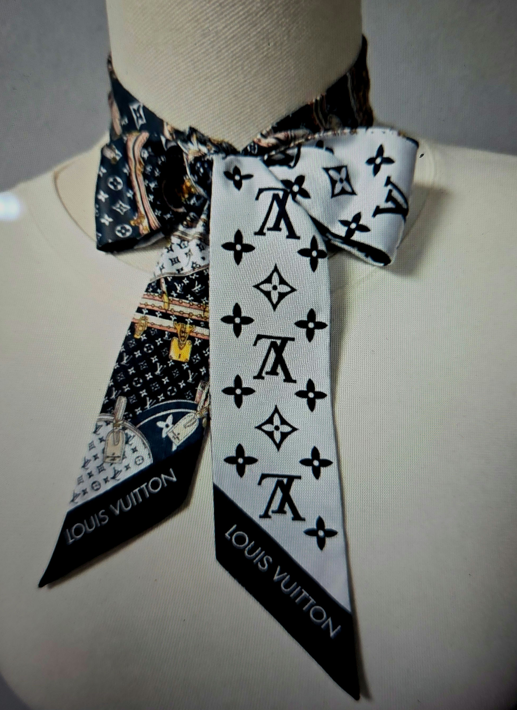 LAVISH LOOKS SCARF 25