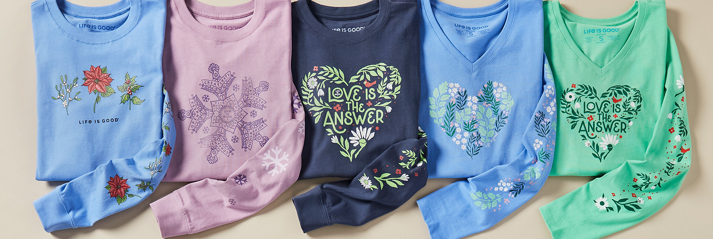 FW23_LIFESTYLE_LAYDOWNS_HOLIDAY MAILER_BOXY TEE SLEEVE HITS.jpg