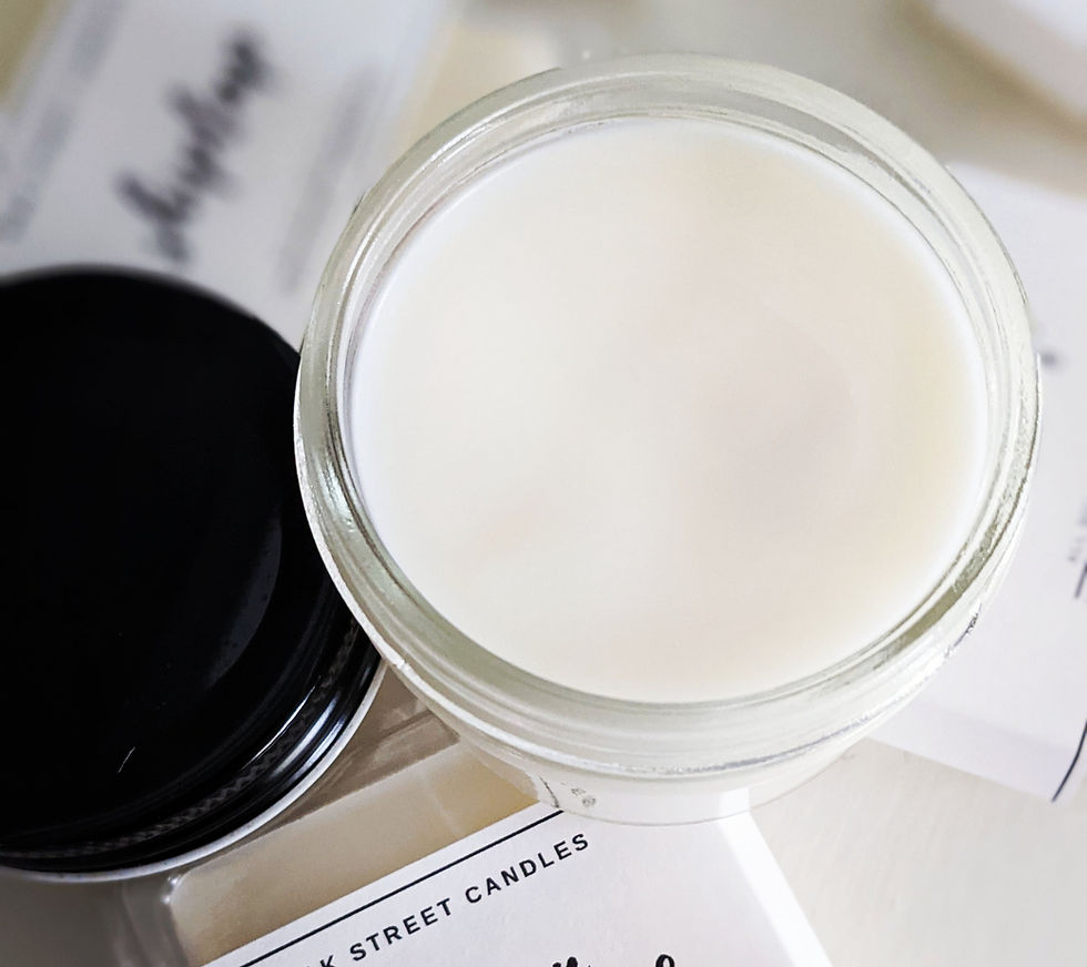 Evergreen + Apple Wickless Candle