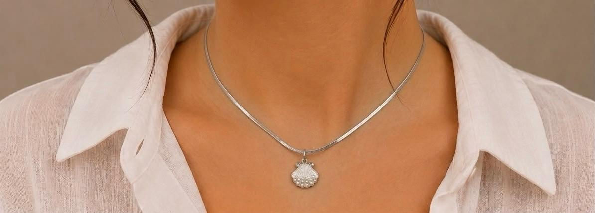 Evori Seashell Pearl Necklace