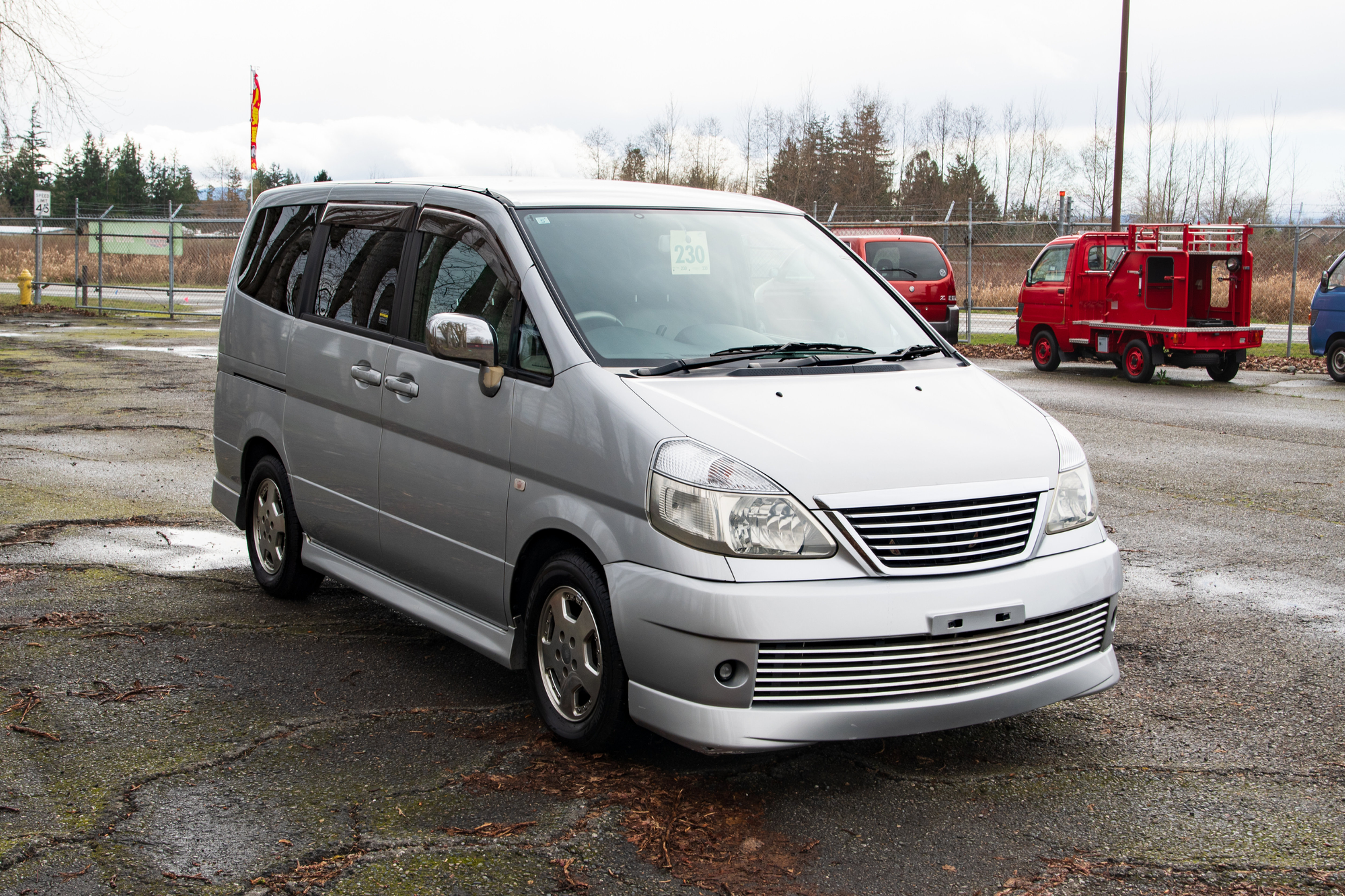 2001 Nissan Serena JDM car for sale — photo 3 of 15