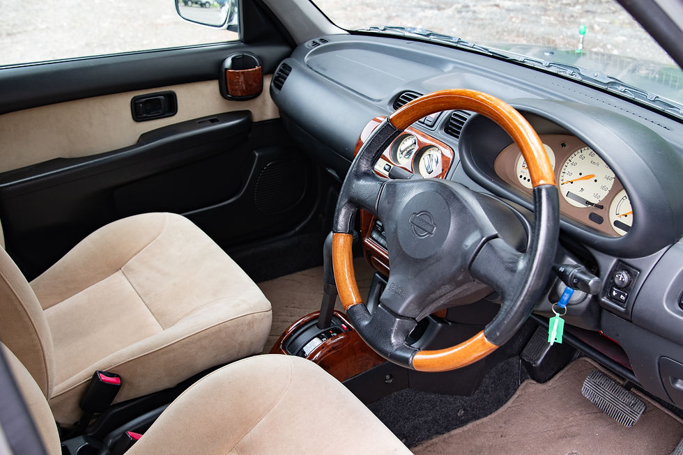 Thumbnail: 2001 Nissan March Bolero