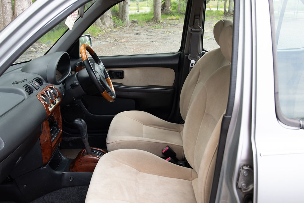 Thumbnail: 2001 Nissan March Bolero