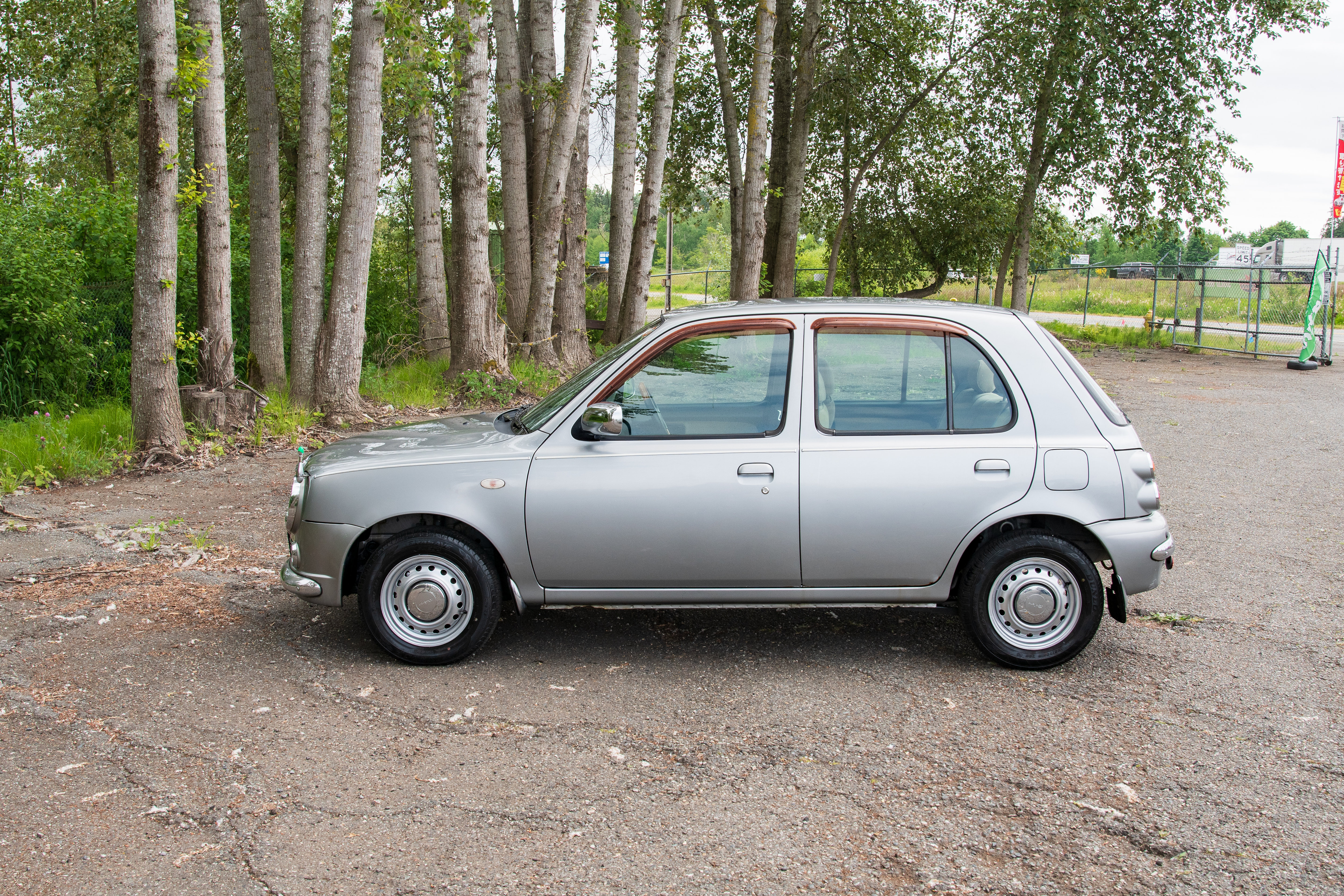 2001 Nissan March JDM car for sale — photo 7 of 11