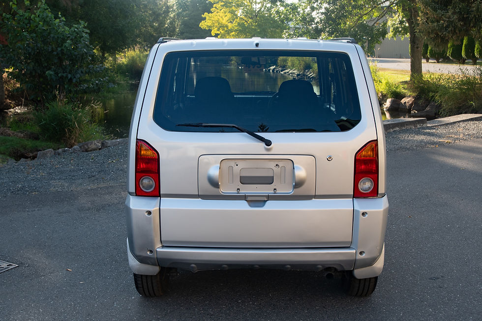 Thumbnail: 2000 Daihatsu Naked