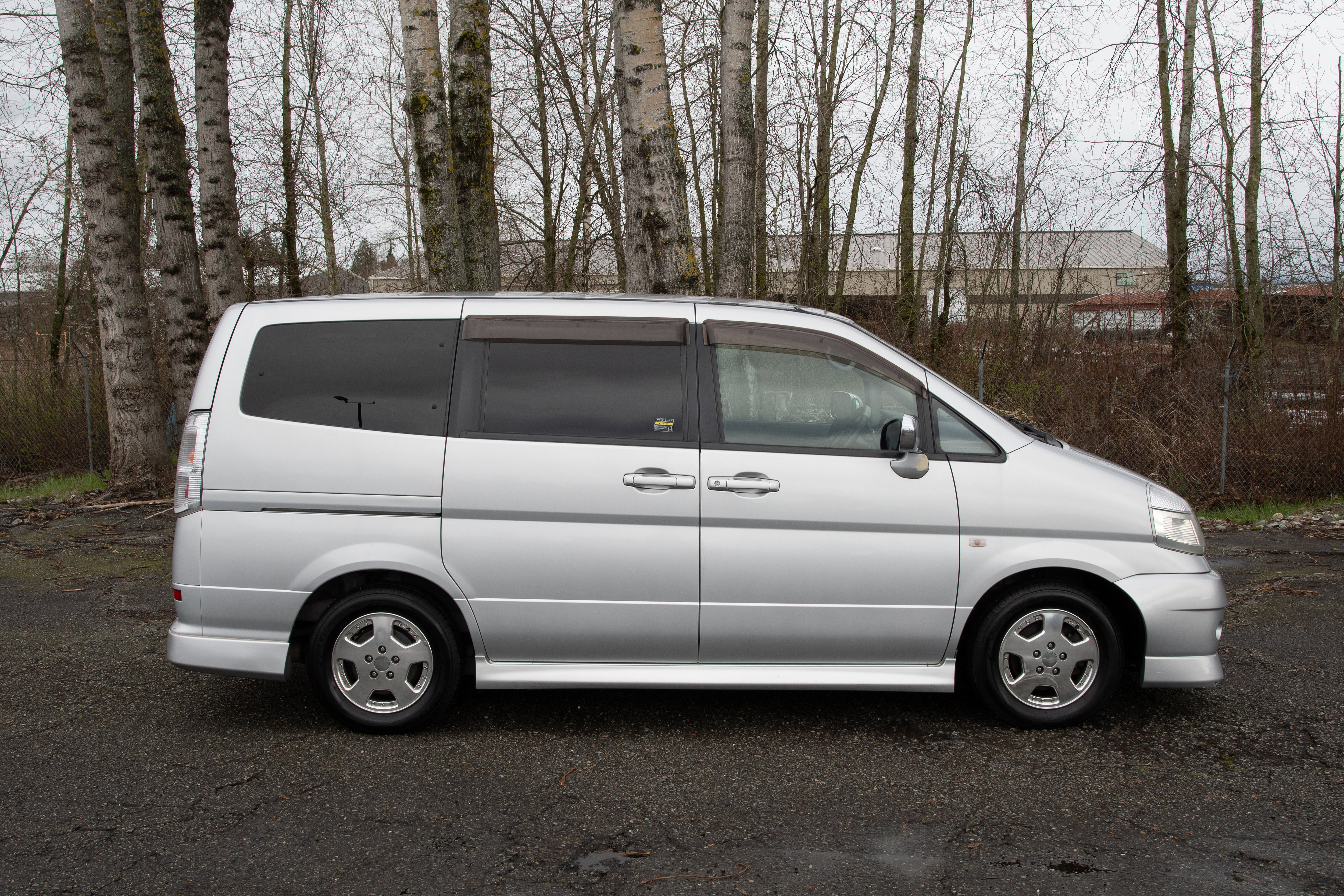 2001 Nissan Serena JDM car for sale — photo 7 of 15