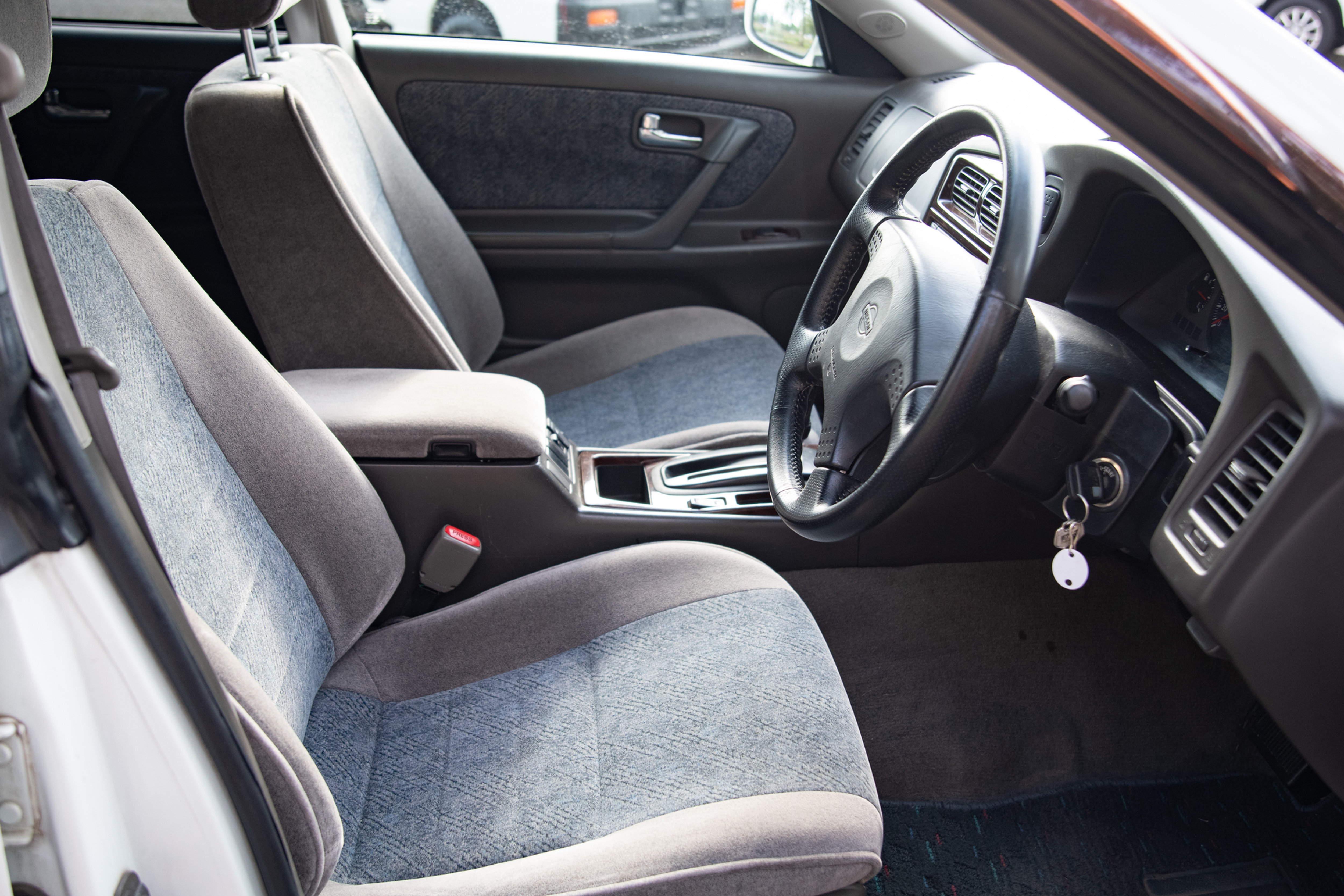 1999 Nissan Stagea JDM car for sale — photo 10 of 13