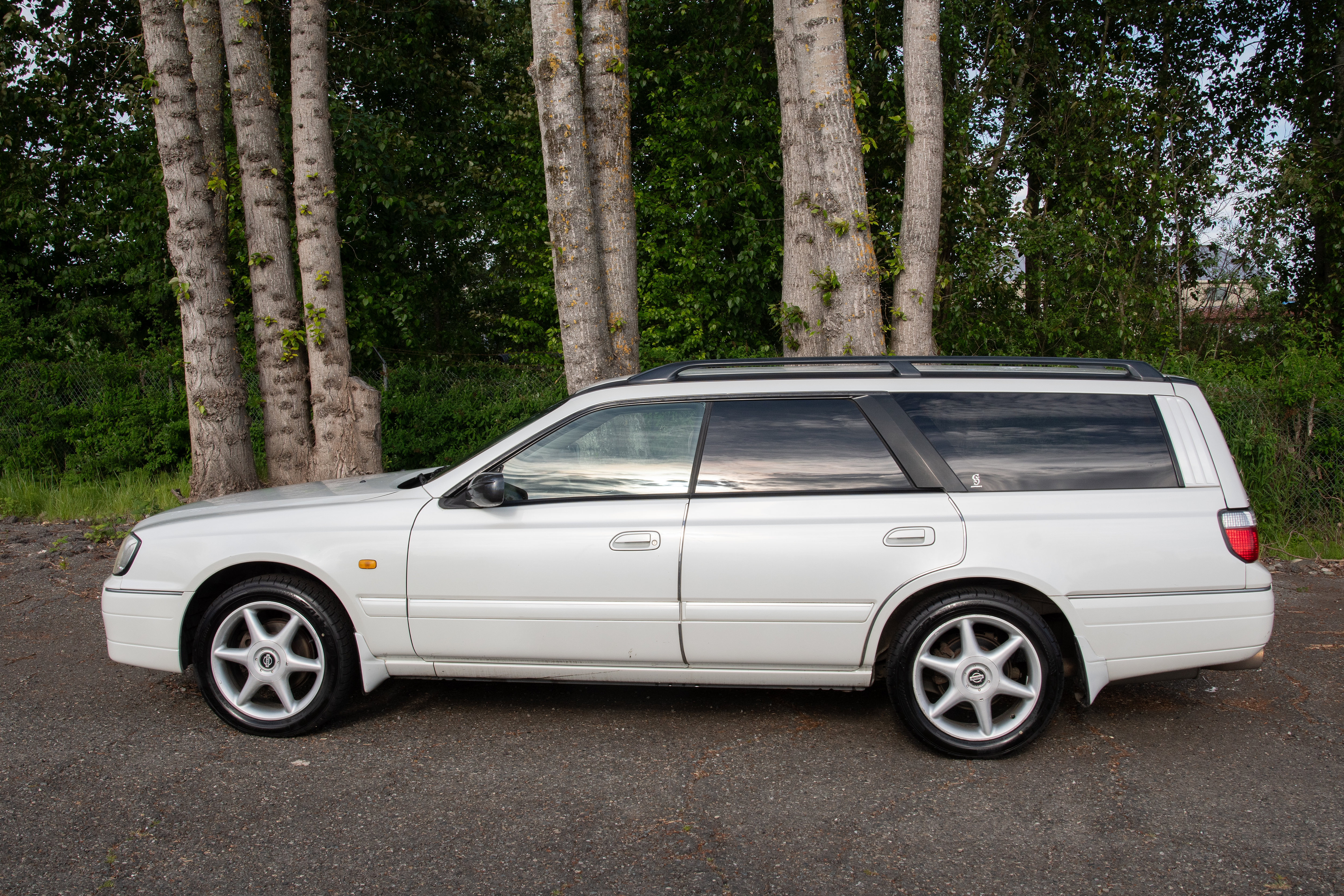 1999 Nissan Stagea JDM car for sale — photo 7 of 13
