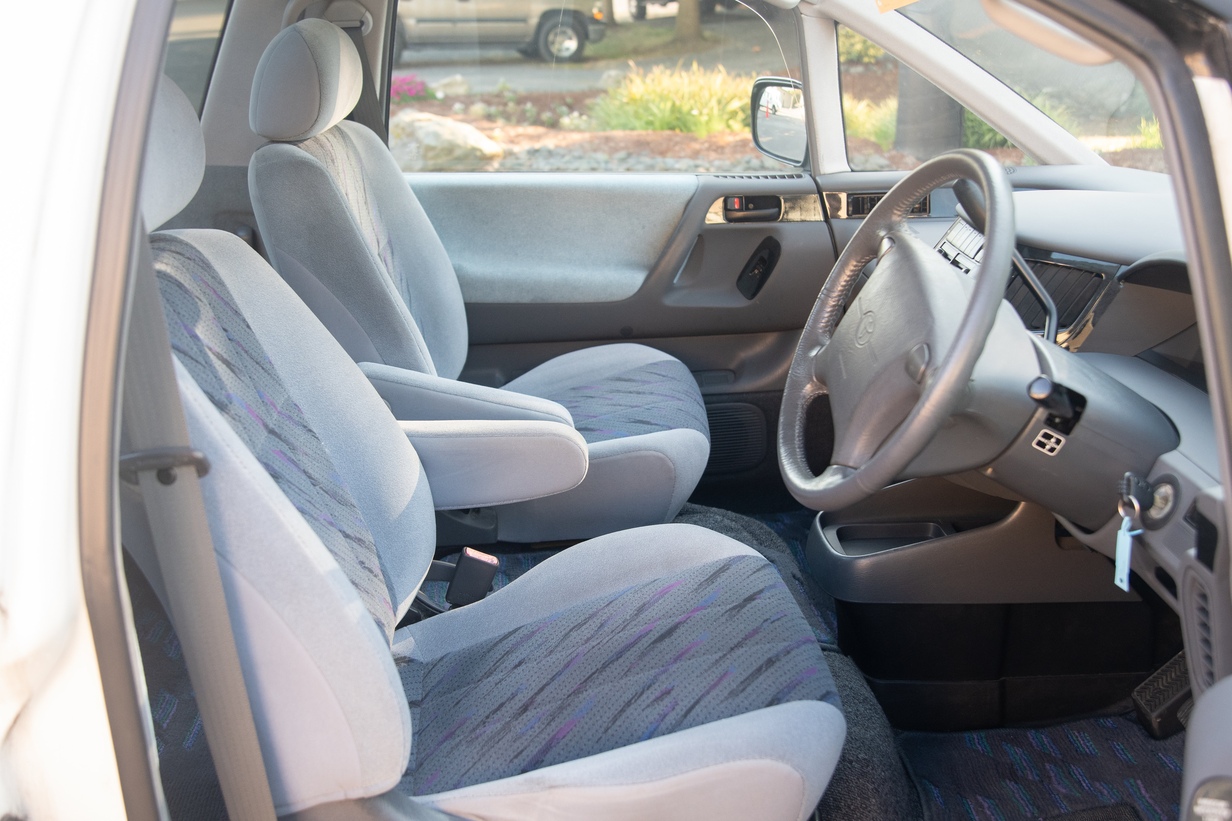 1998 Toyota Estima JDM car for sale — photo 9 of 15