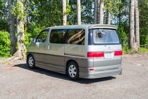 1997 Toyota Hiace Regius Wagon G | theimportguys