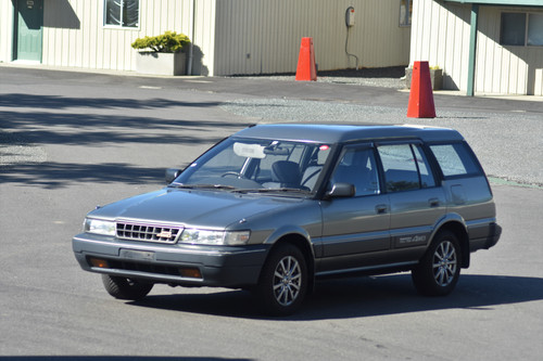 Toyota carib фото