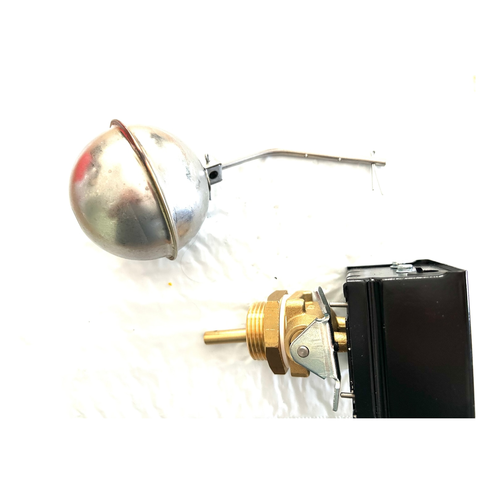 0315001 Still Float Safety Switch | FMB / Union / Realstar 0315001 primary product photo for dry cleaning machine service