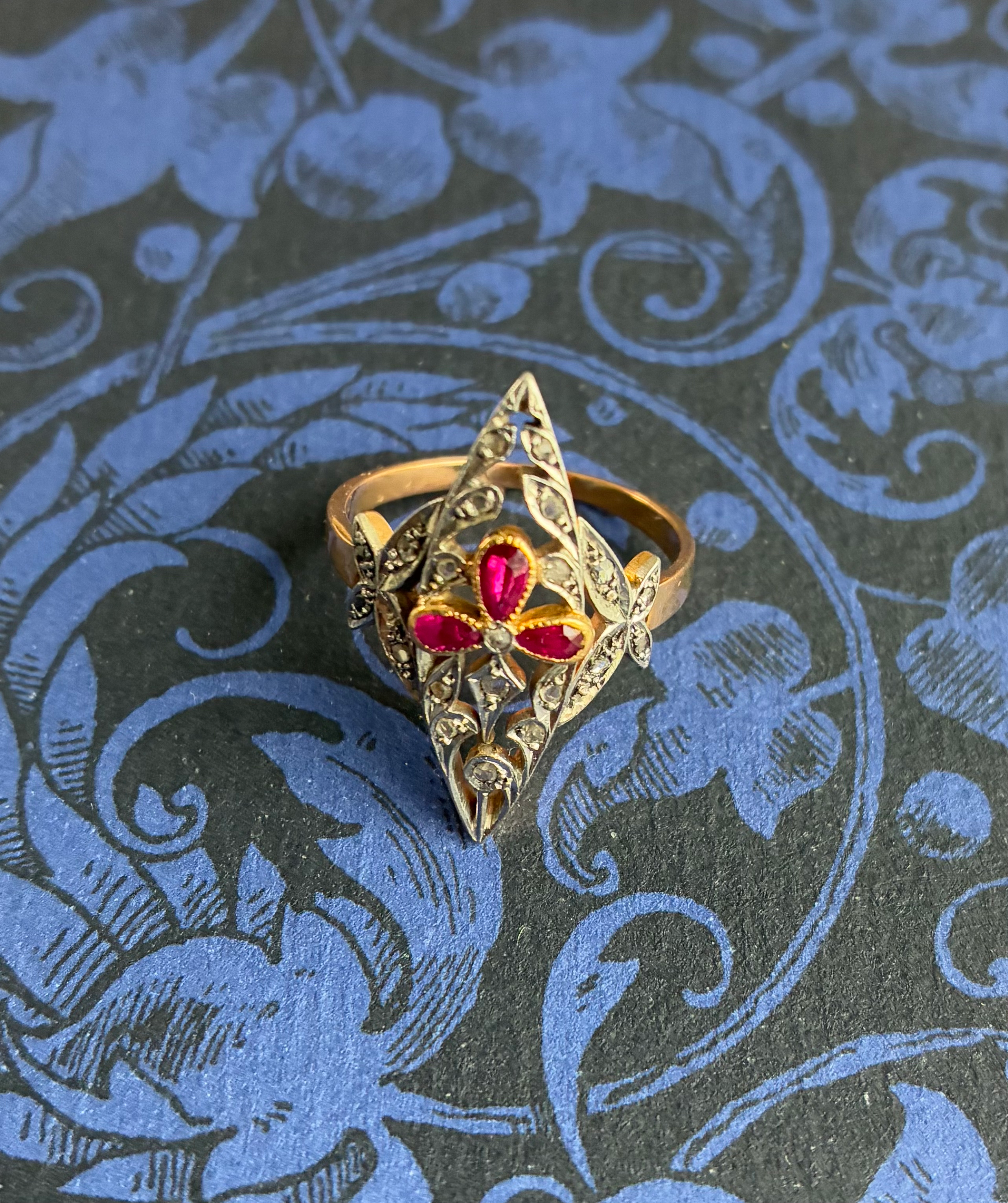 Art Nouveau Ring 1880-1910