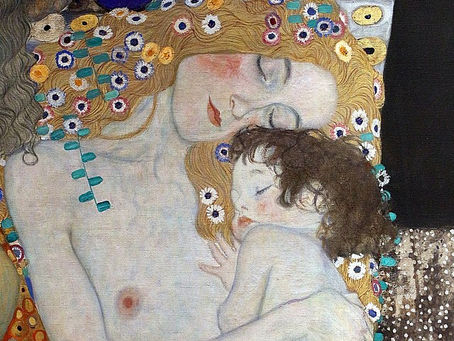 MULHER, MÃE ©