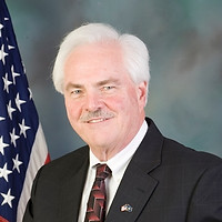 Lee James.jpg