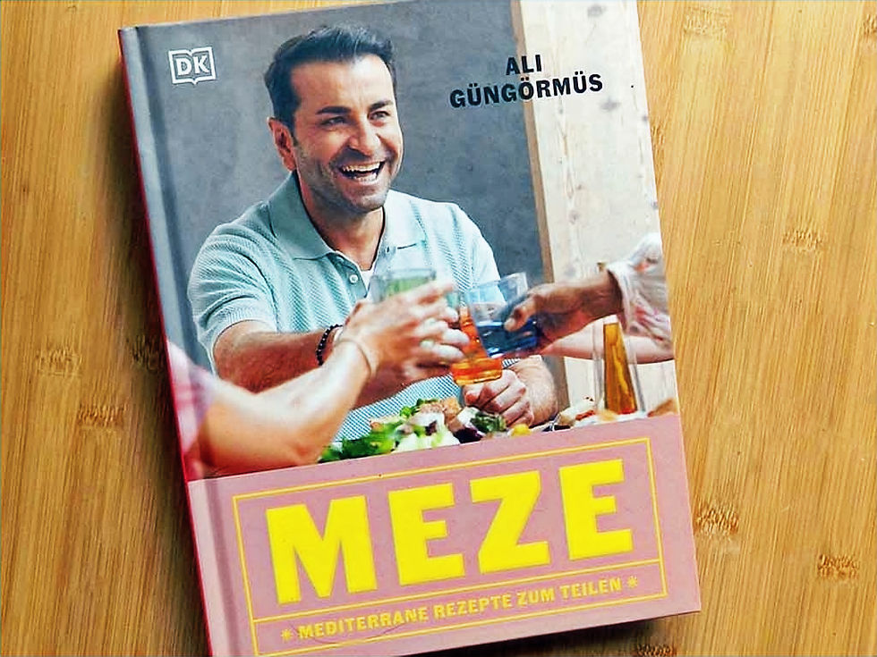 Ali Güngörmüs ist auf dem Buch Meze abgebildet.