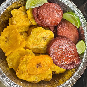 Salami con Tostones