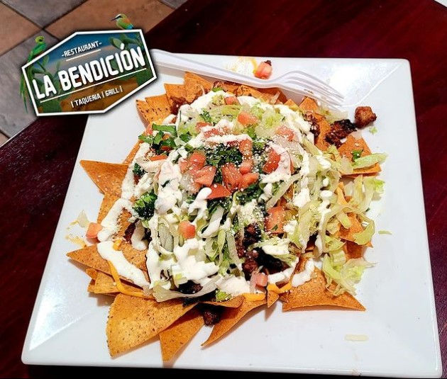 Traditional Nachos image