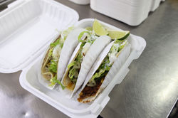 Lexington Ave & E 78th St Food Truck