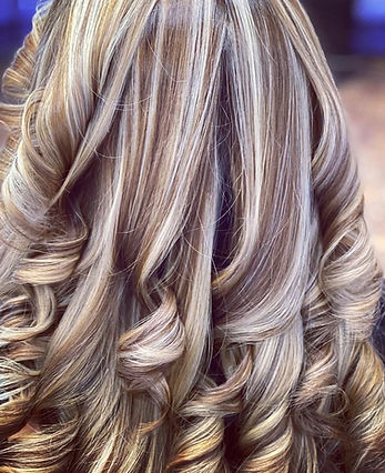 Rayitos - Highlights - Eclipse Unisex Hair Salon