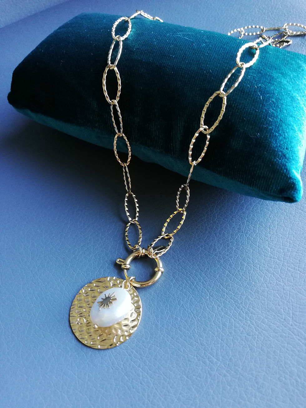 Miniature : Collier mi-long Joan