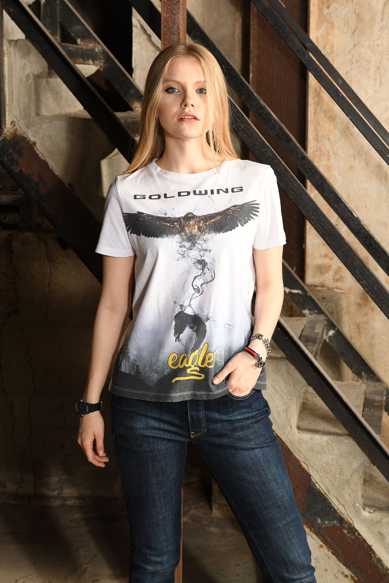 5060 Eagle Spirit Woman T.shirt