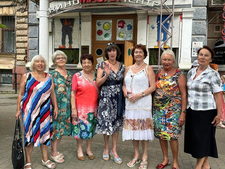 Поход в Дом Клоунов