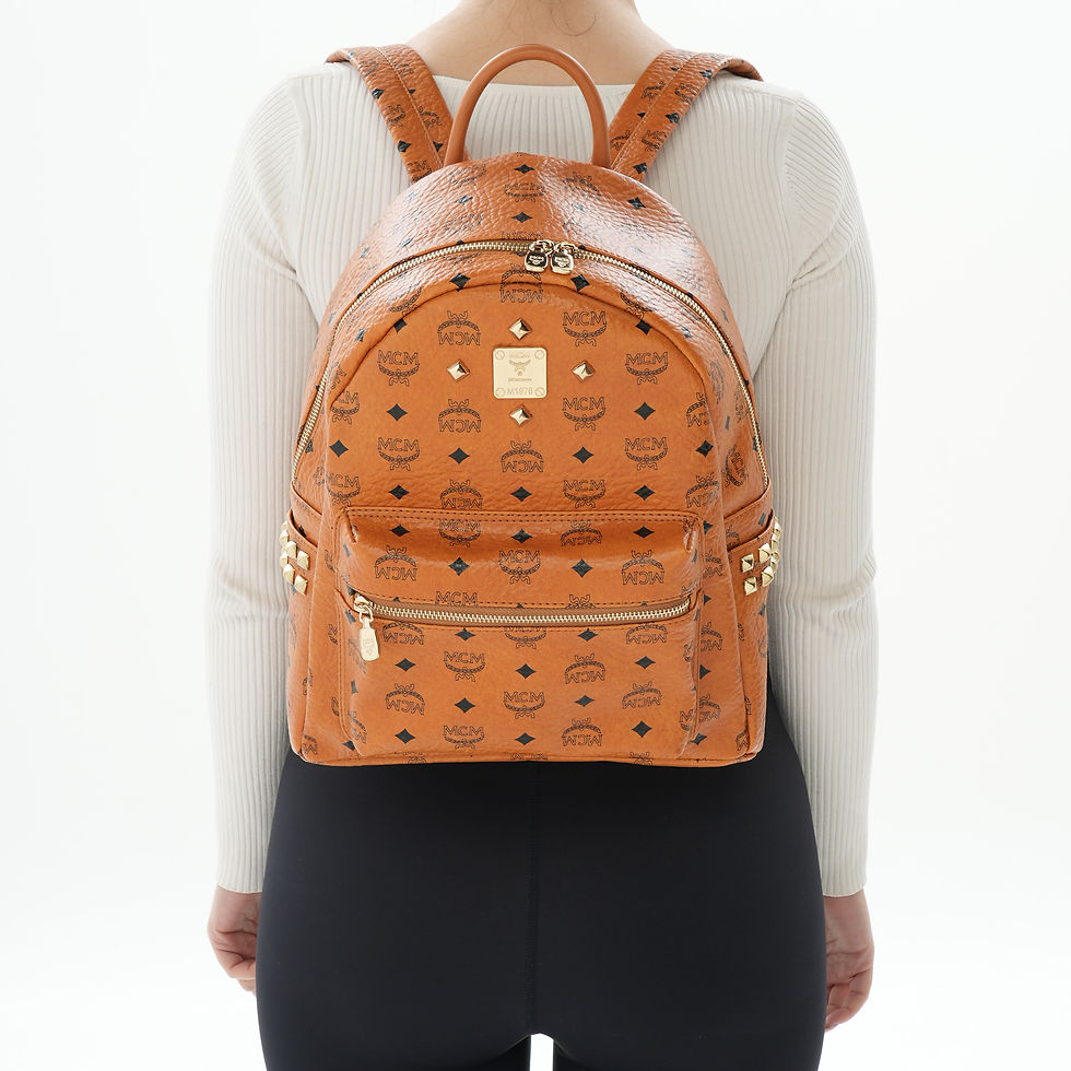 MCM Orta Boy Sırt Çantası Orjinal Taba Rengi Önden Görünümü