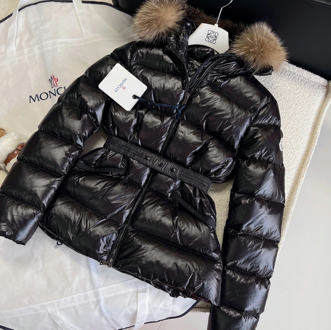 Women's belted jacket 